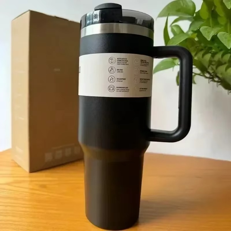 2025 New HOT Large Capacity 40Oz Stainless Steel Vacuum Flask - Insulated Tumbler Cup with Lids and Straws, Perfect for Travel